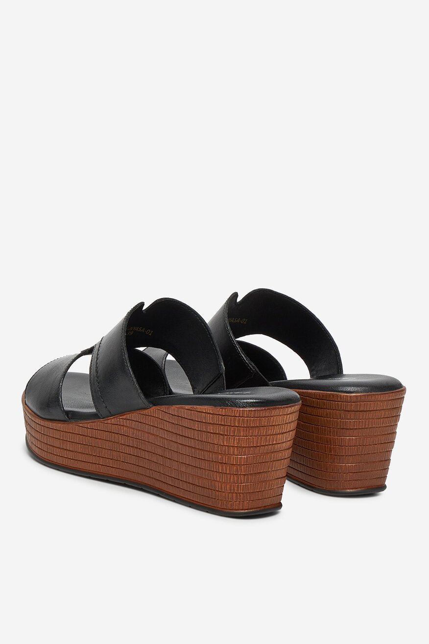 Pantofle Lasocki ČERNÁ - 5906751021057