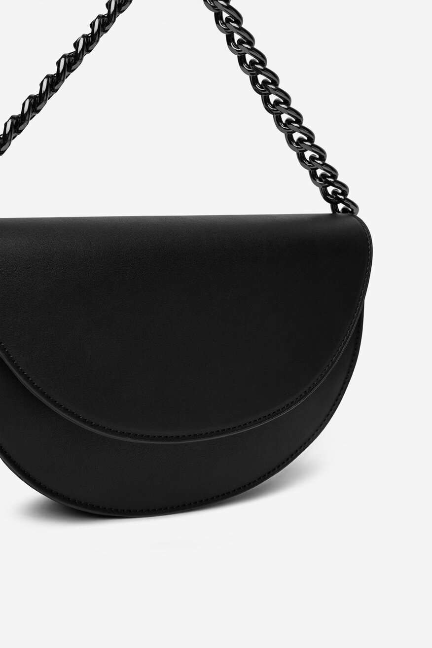 
                Kézitáska DeeZee FEKETE - 5904410918922