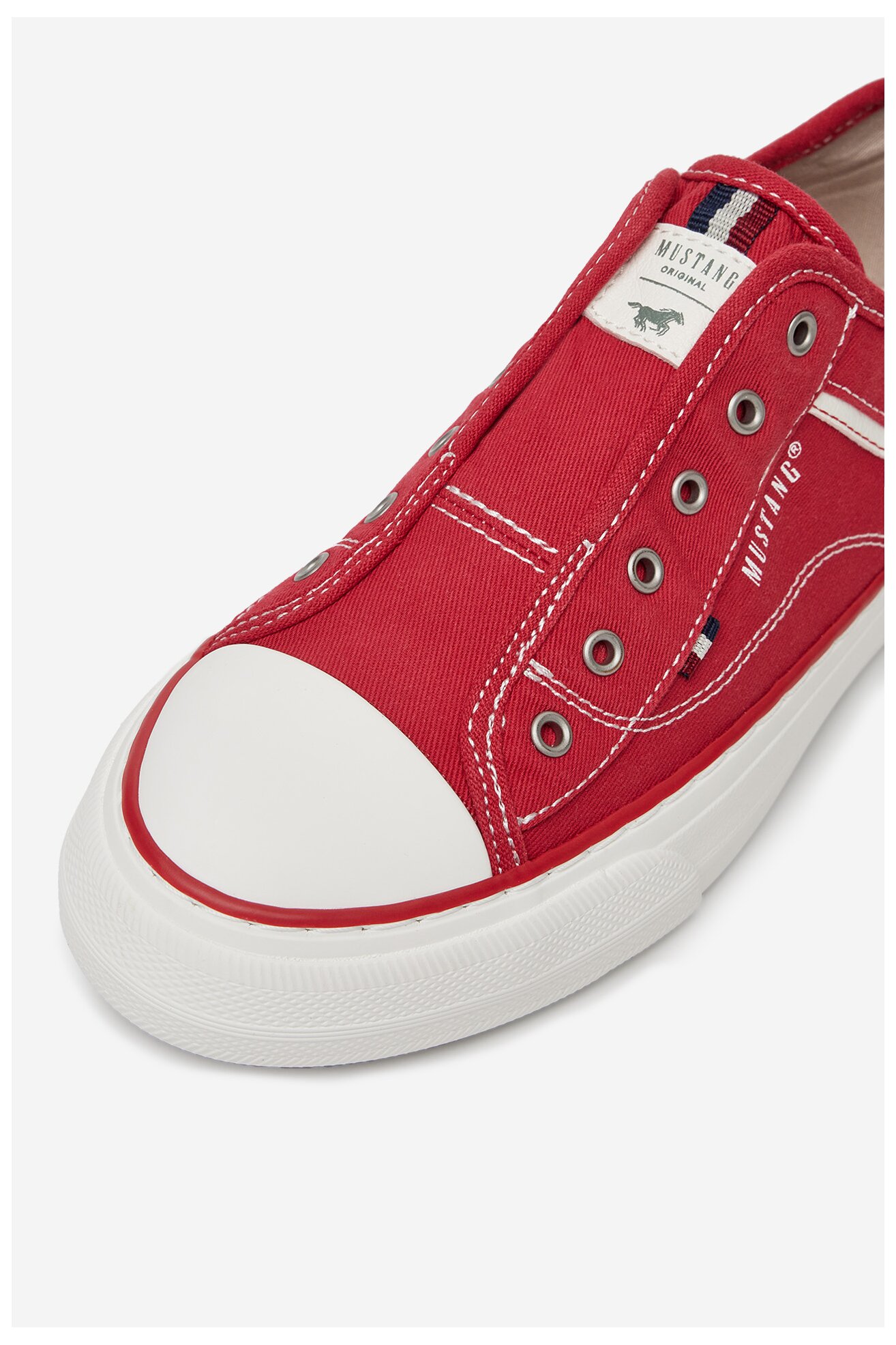 Plátěná obuv Mustang 1272-402 ČERVENÁ