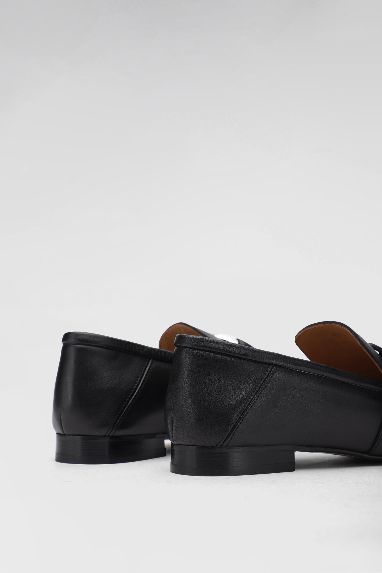 Półbuty Gino Rossi 70103 Czarny