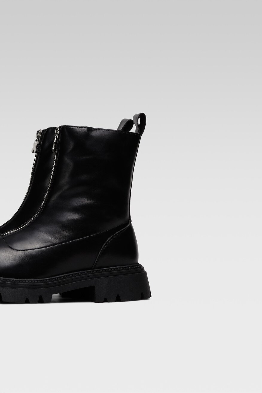 
                DeeZee - Botki na traperowej podeszwie - 5904862163802