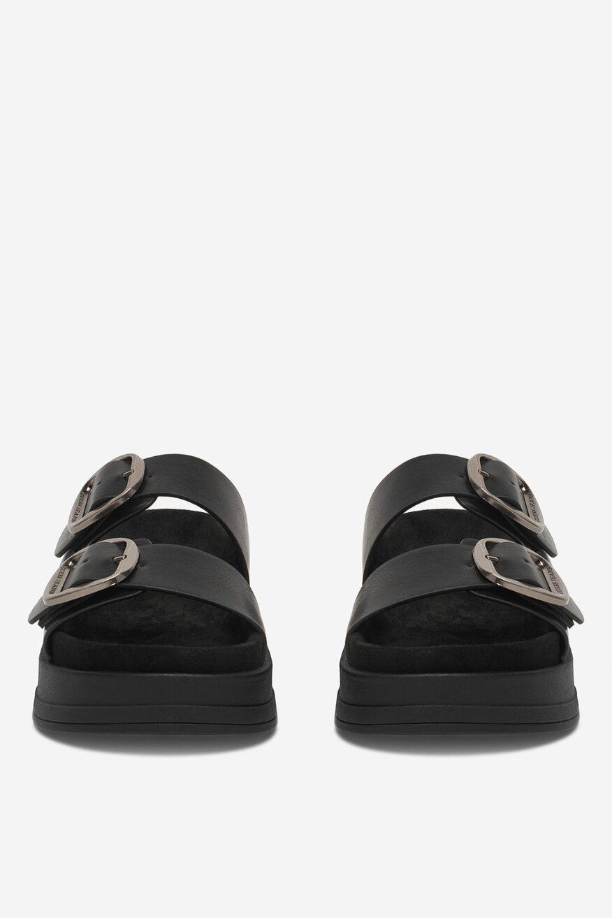 
                GUESS JEANS - Klapki - 5907964081081