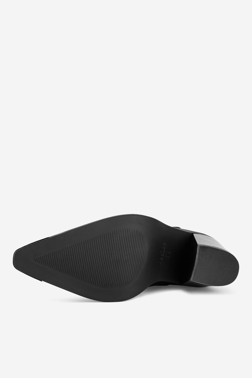 
                Боти DeeZee ЧЕРЕН - 5905588846482