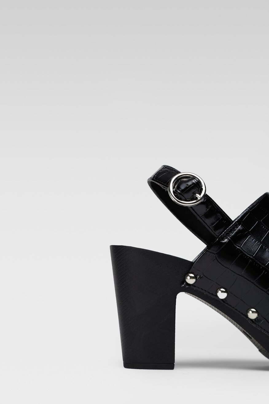 
                Jenny Fairy - Sandały na platformie - 5904248641351