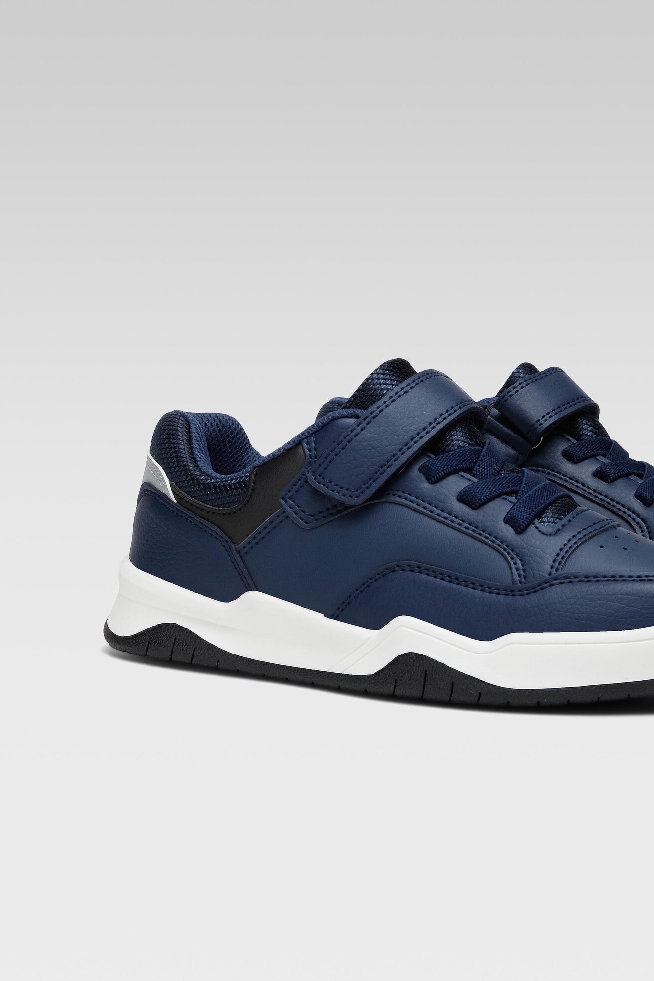 Sneakers Action Boy CF2348-2 Granatowy