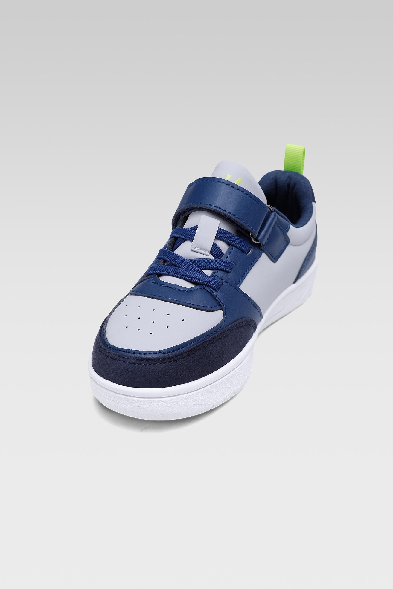 Obuwie sportowe OMENAA FOUNDATION CP40-21417Z-OF Granatowy