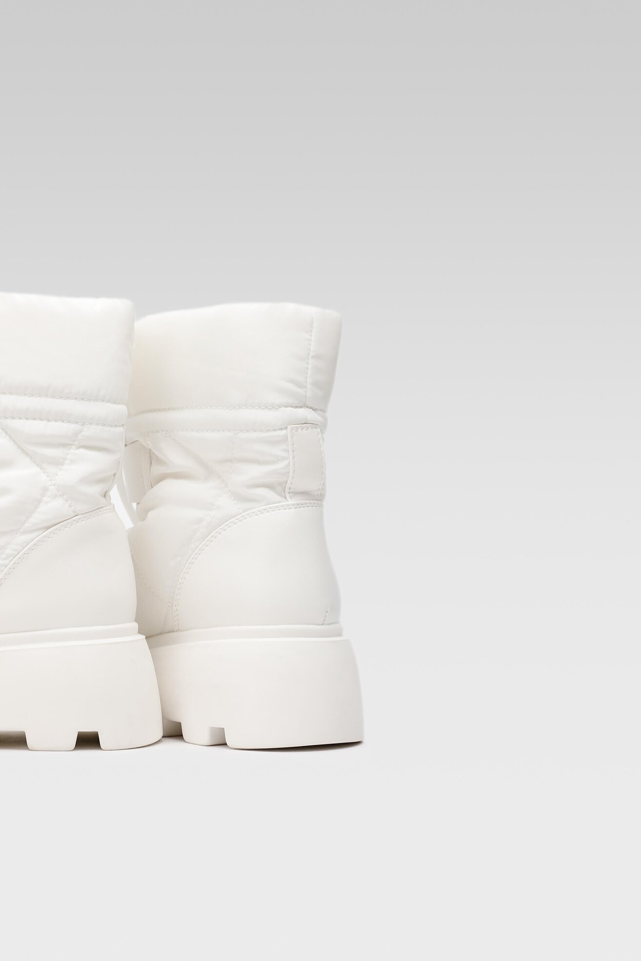 Botki DeeZee H2001-01 Biały