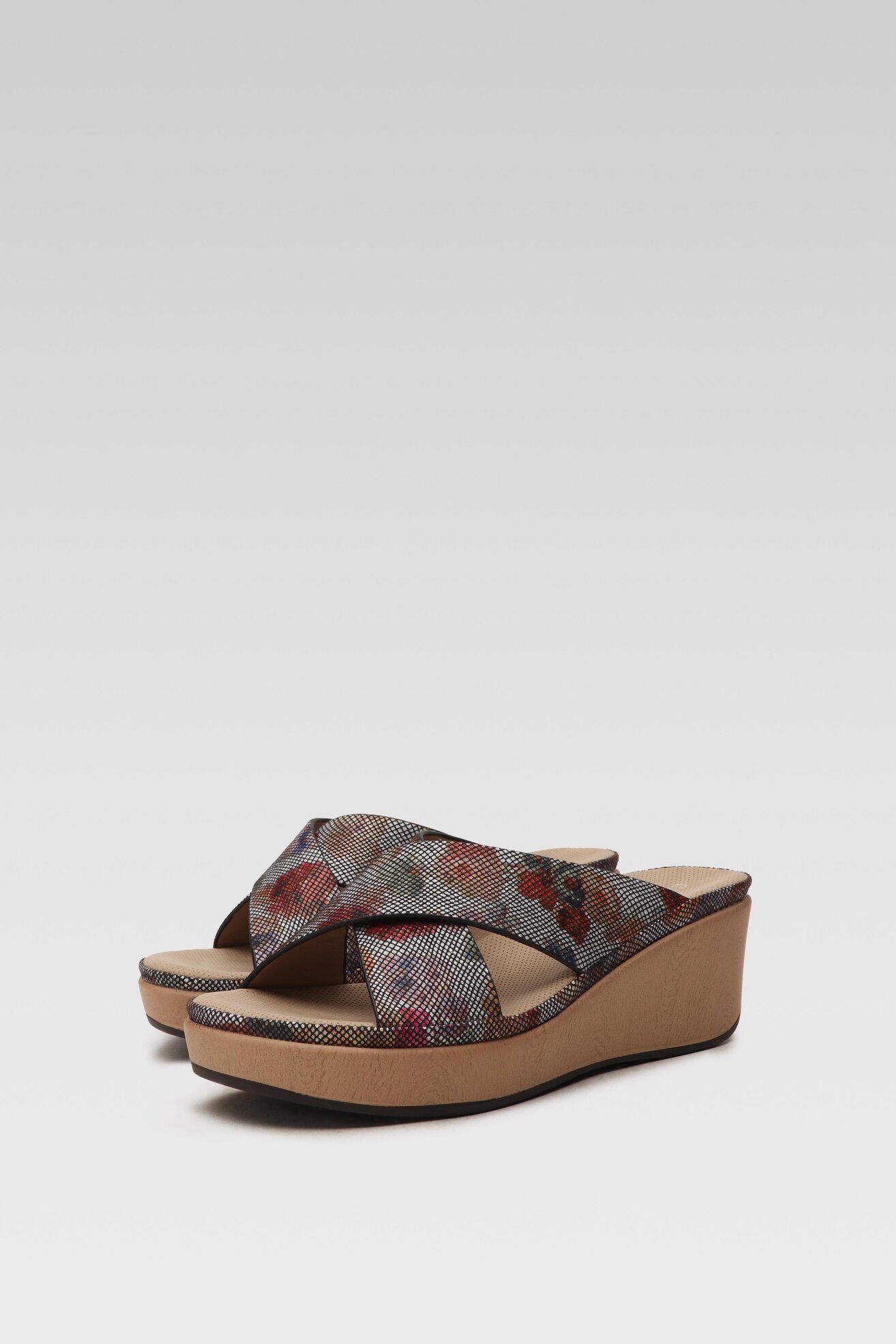 Klapki Clara Barson WSS20487-05 Czarny