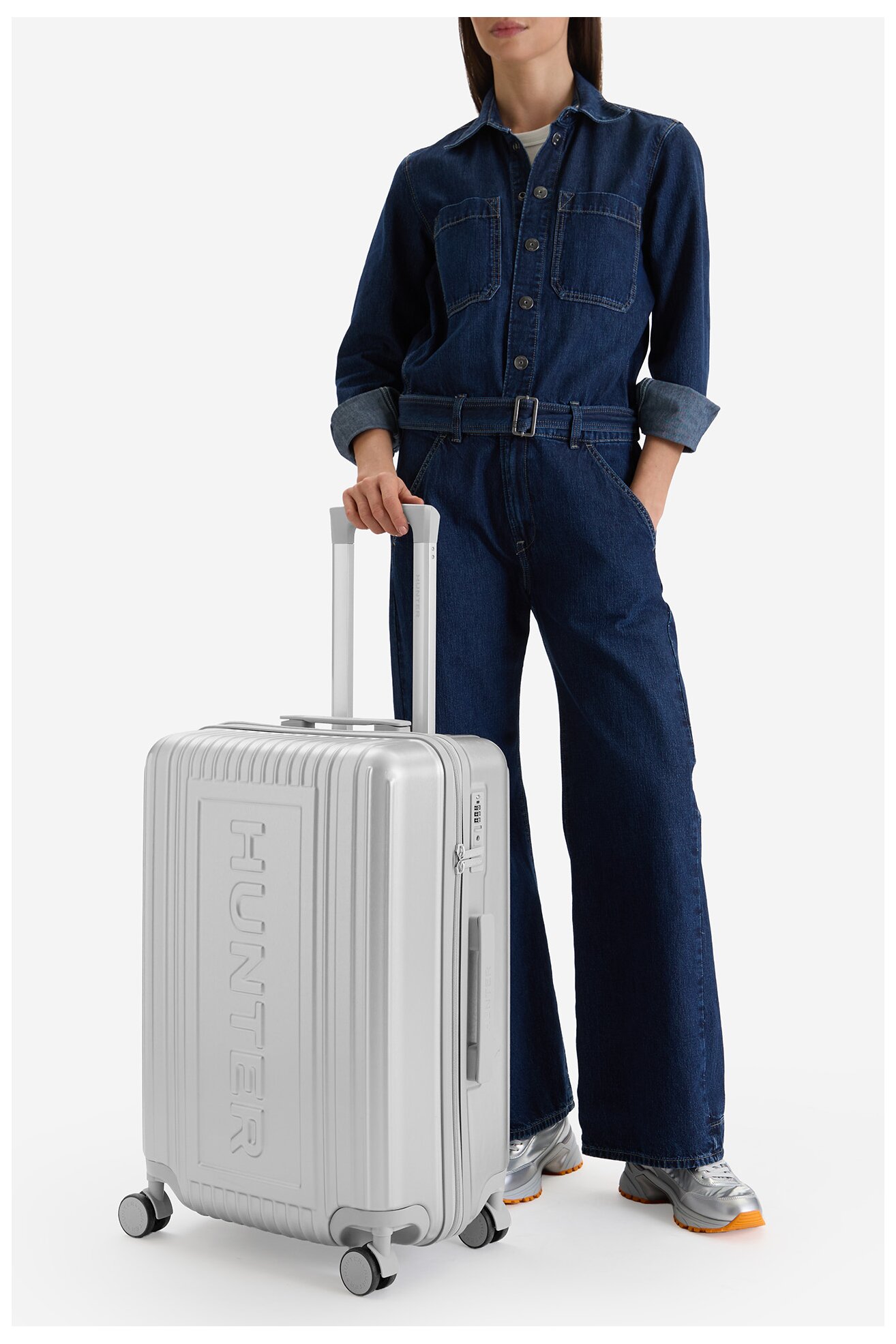 Walizka HUNTER CEO-HUNTER-M-002-08-SILVER Srebrny