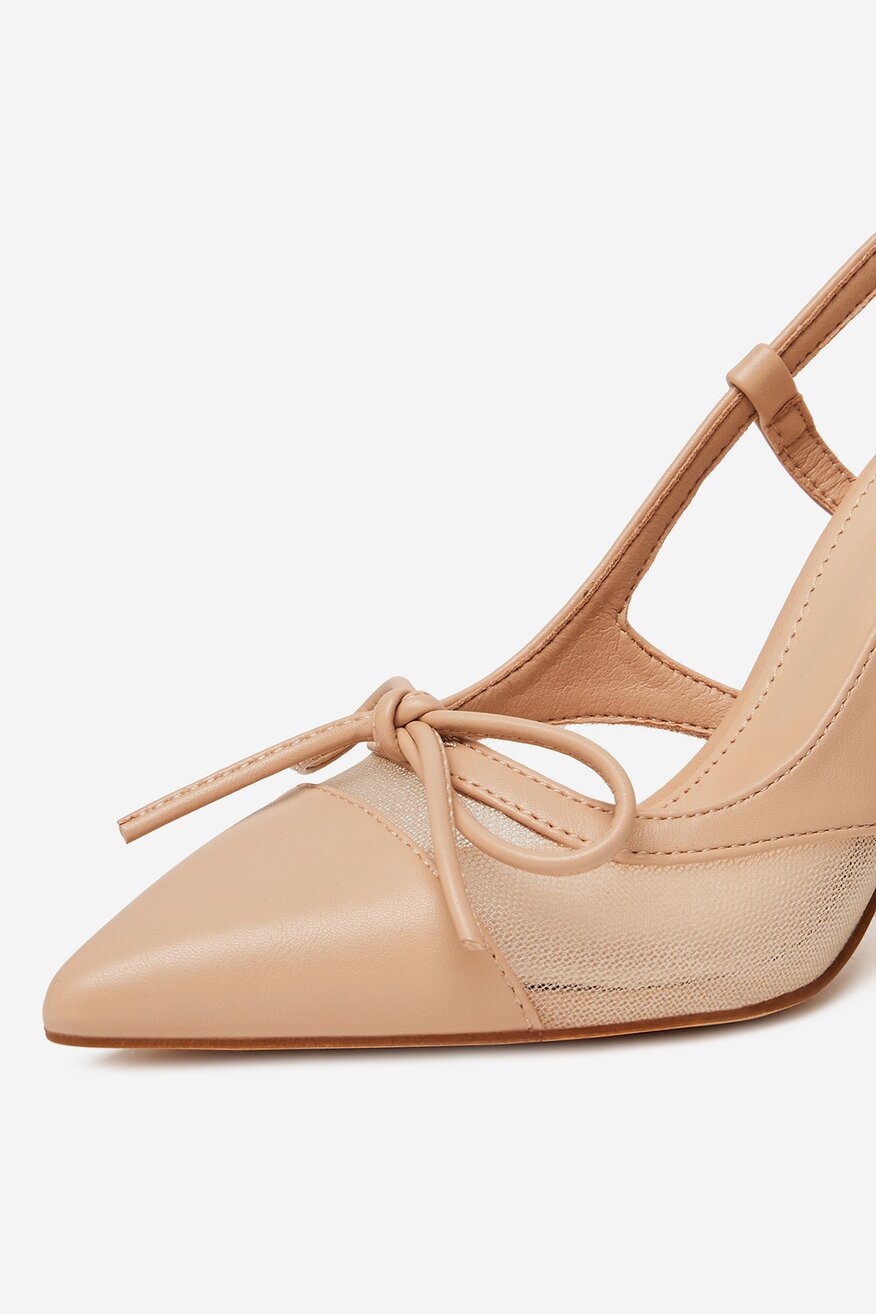 
                Елегантни обувки DeeZee БЕЖОВ - 5906751085110