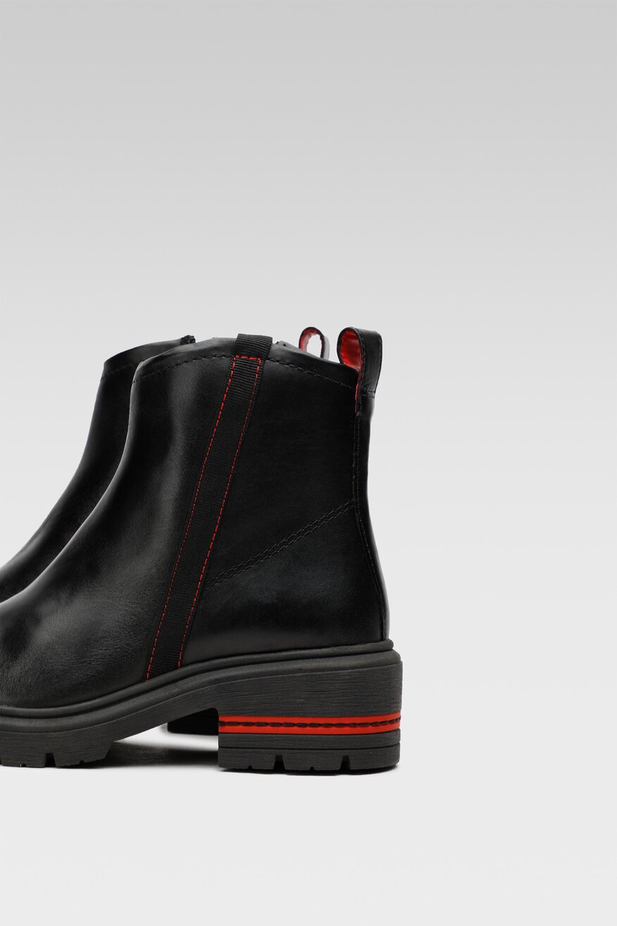 
                Lasocki - Skórzane botki czarne - 5904862196947