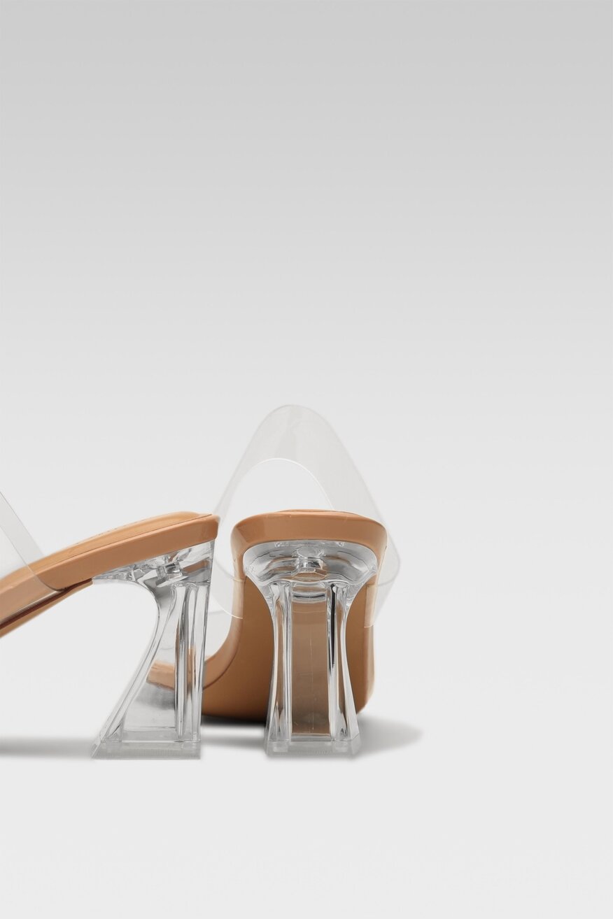 
                Jenny Fairy - Klapki beżowe - 5904862848051