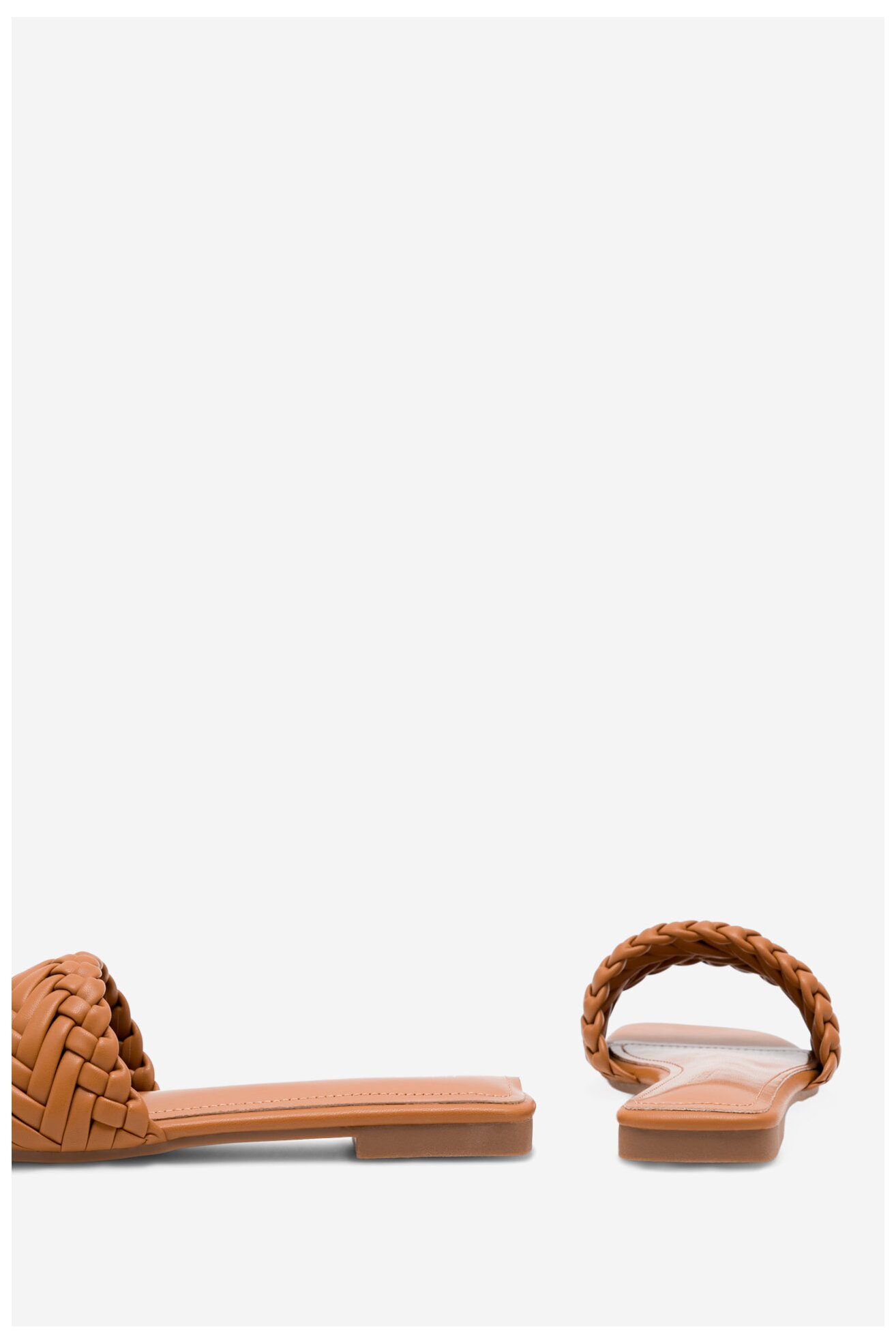 Шльопанець DeeZee DON'T STOP ME KL-E82022-19 ВЕРБЛЮЖИЙ