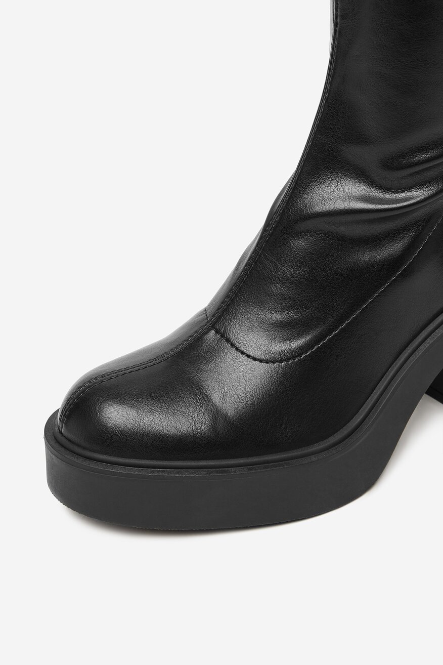 
                DeeZee - Kozaki na słupku - 5904410890174