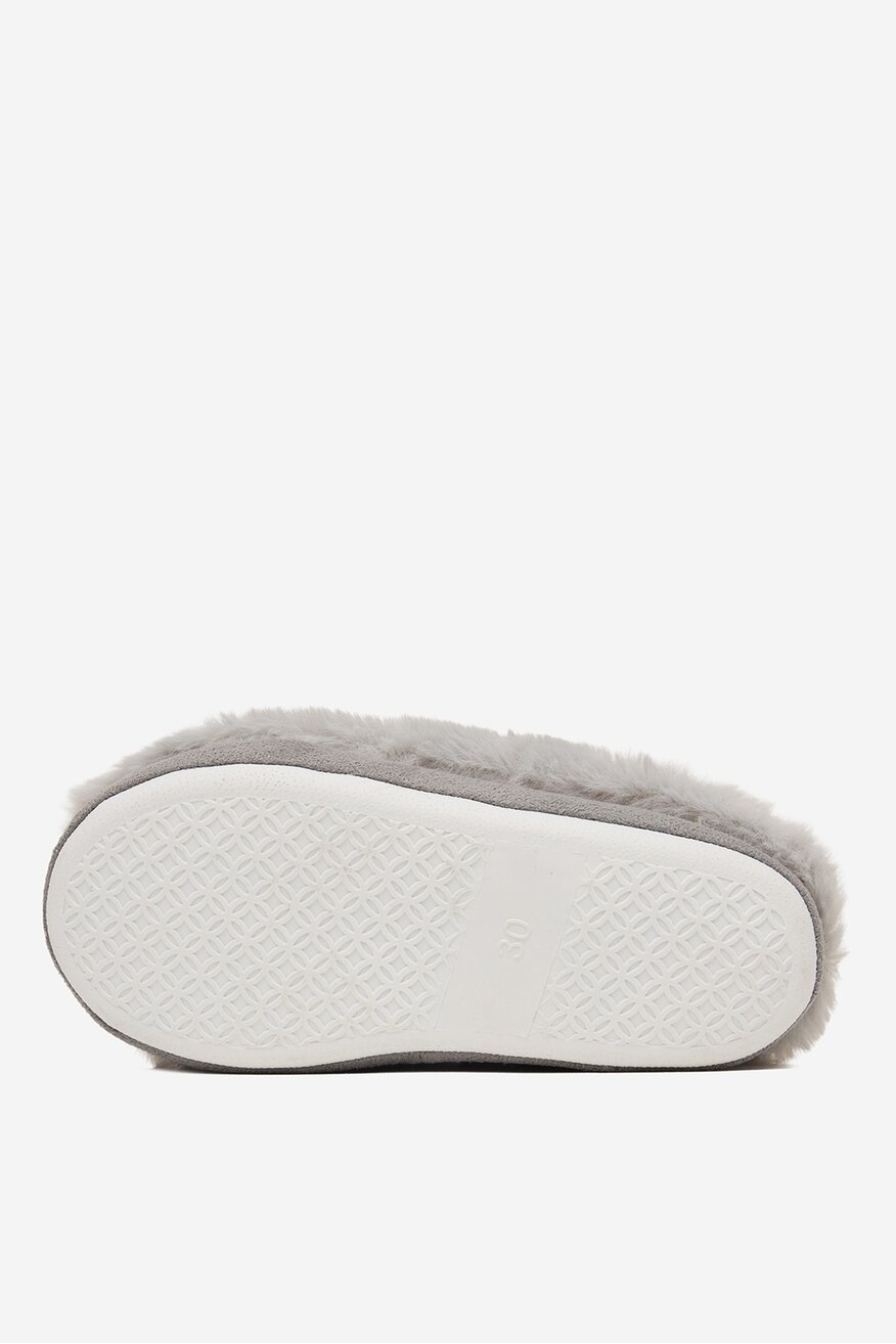 
                Капці Action Boy СІРИЙ - 5904248857547