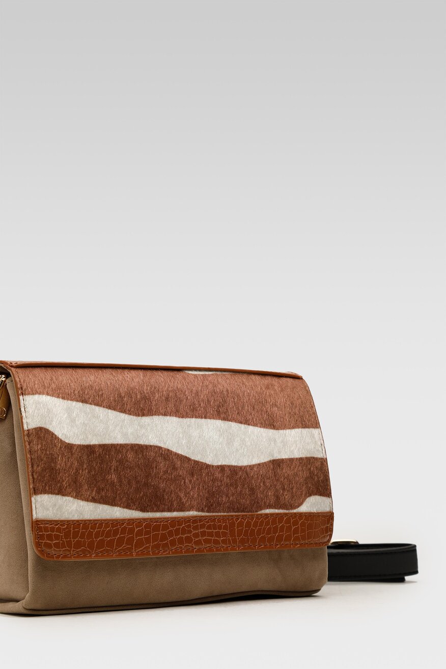 
                Дамска чанта Jenny Fairy КАМЕЛ - 5903698957937