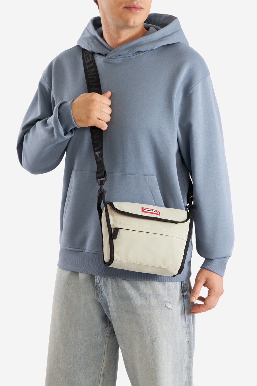 
                HUNTER - Mała torebka crossbody - 5905588831075