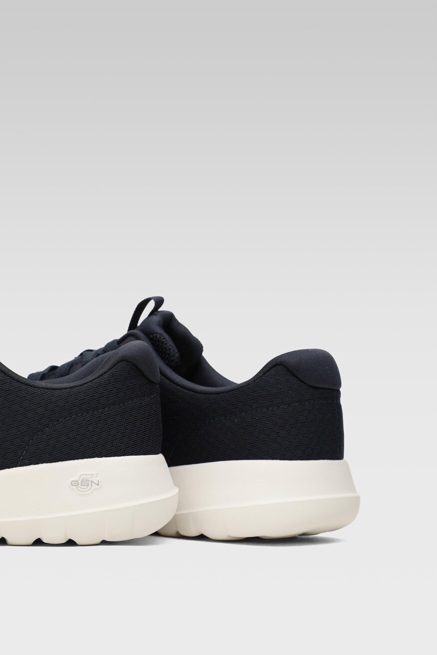 
                Skechers - Sneakersy sportowe - 5904248353148