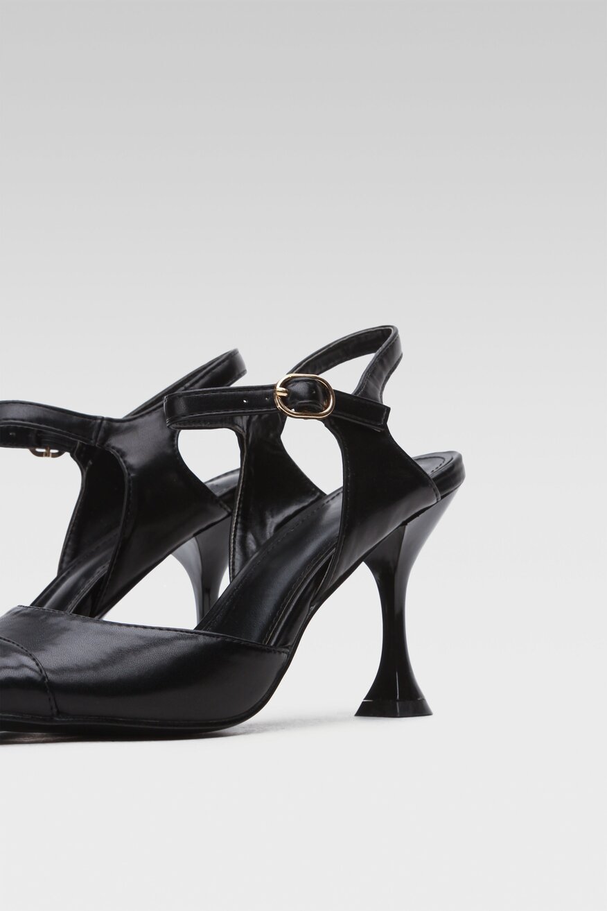 Jenny Fairy - Czółenka czarne ze sprzączką - 5904248389369