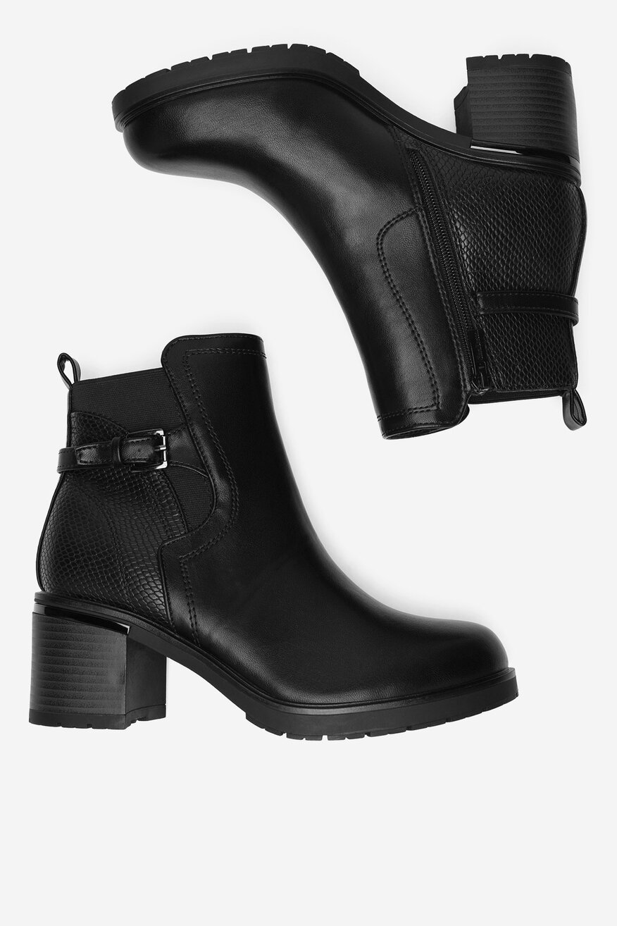 
                Kratke čizme Clara Barson CRNA - 5905588835264