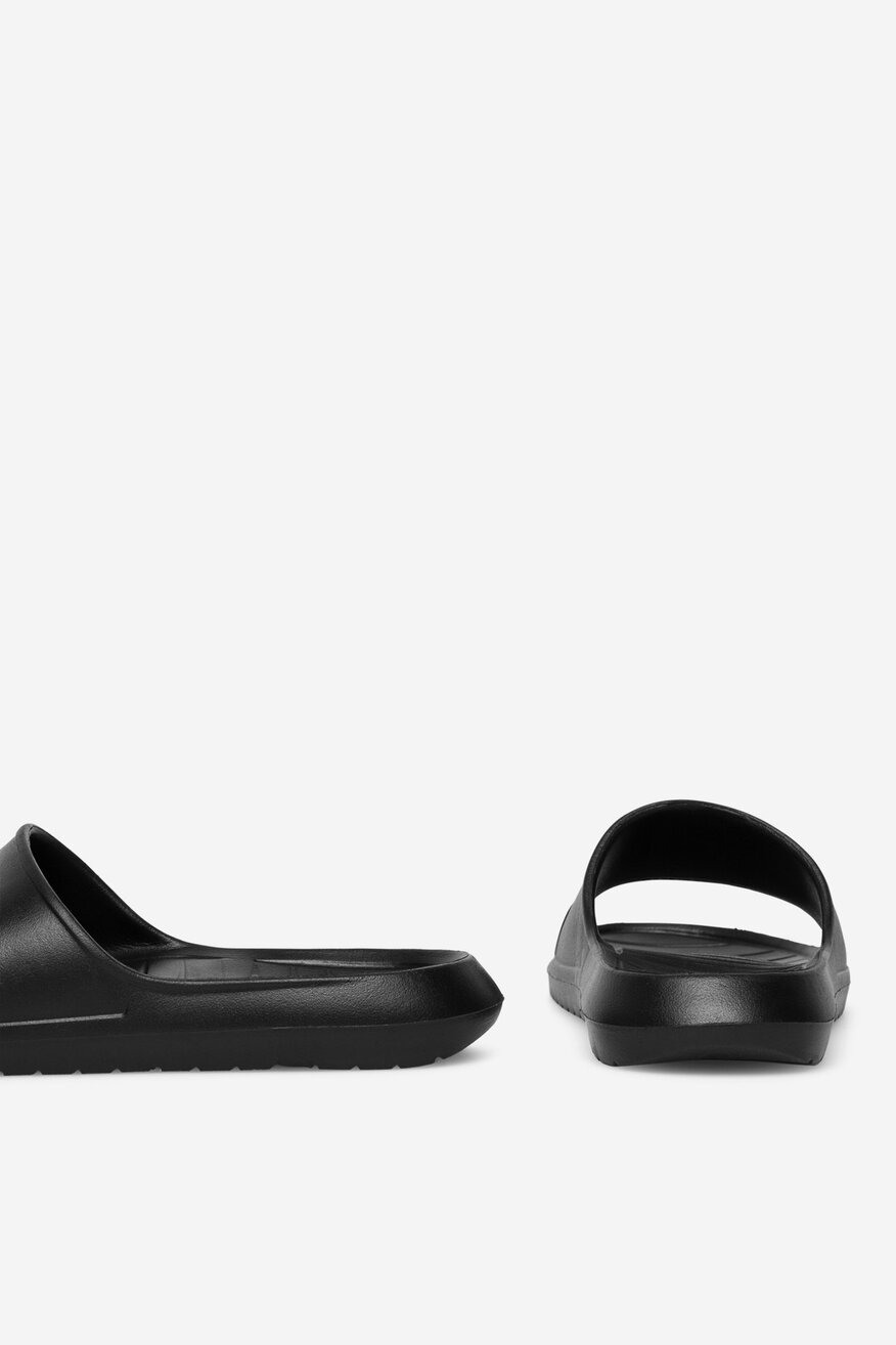 
                Джапанка за басейн Puma ЧЕРЕН - 5905588219095