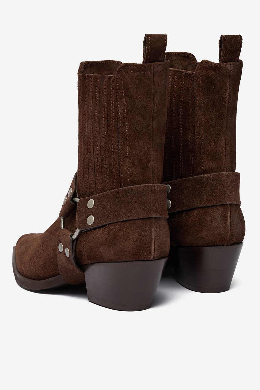 
                Bokacsizma Badura SÖTÉTBARNA - 5906751309841