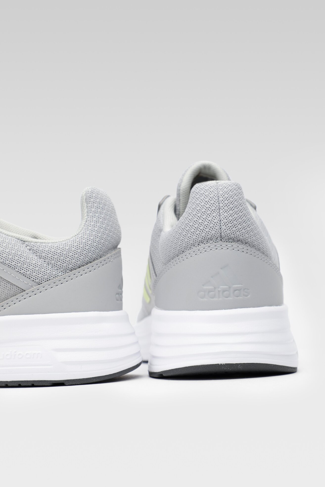 Obuwie sportowe adidas GALAXY 5 GW0763 Biały