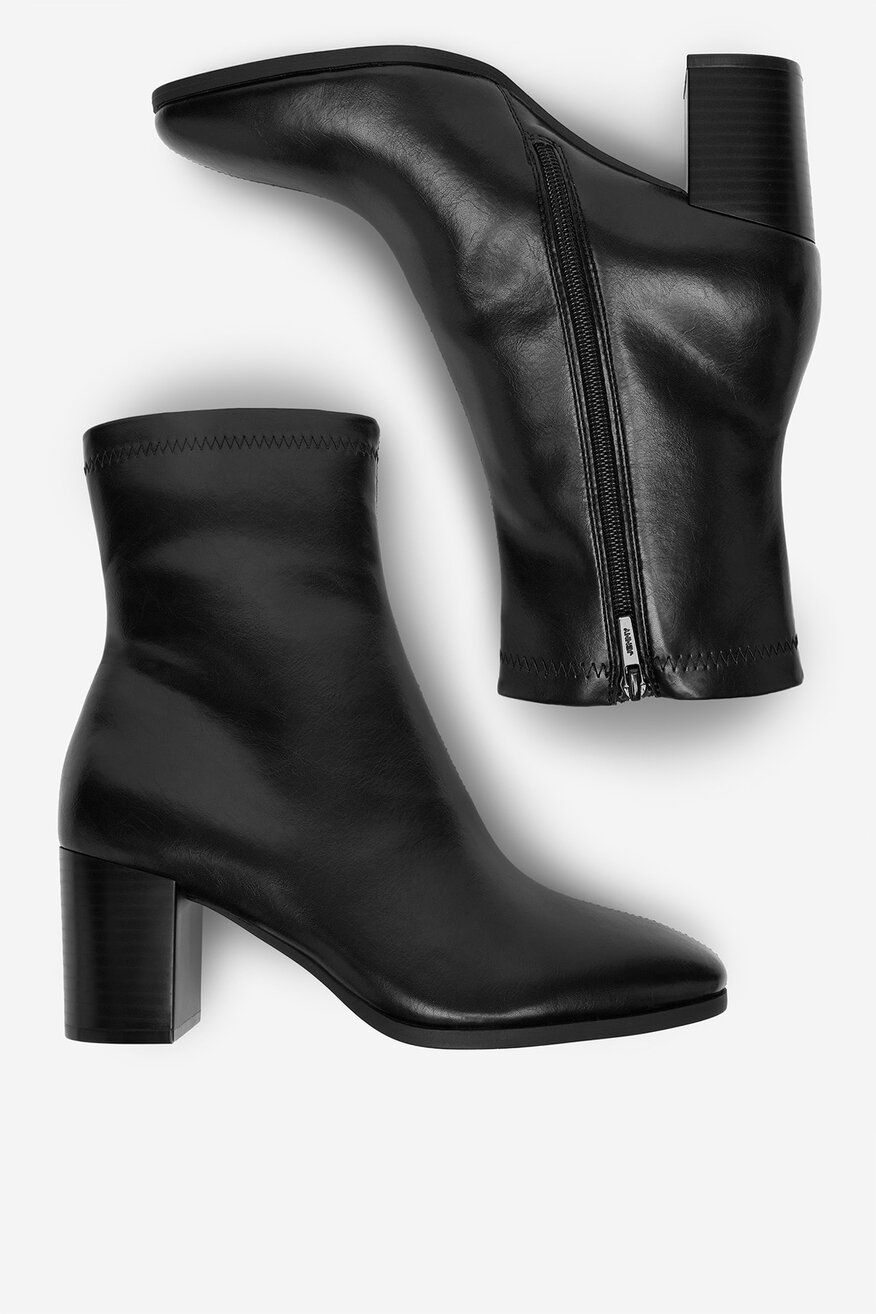 
                Боти Jenny ЧЕРЕН - 5906751400845