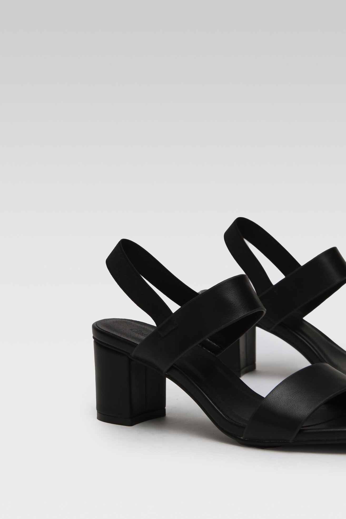 Сандалі Clara Barson FRAISE WS280701-02 ЧОРНИЙ