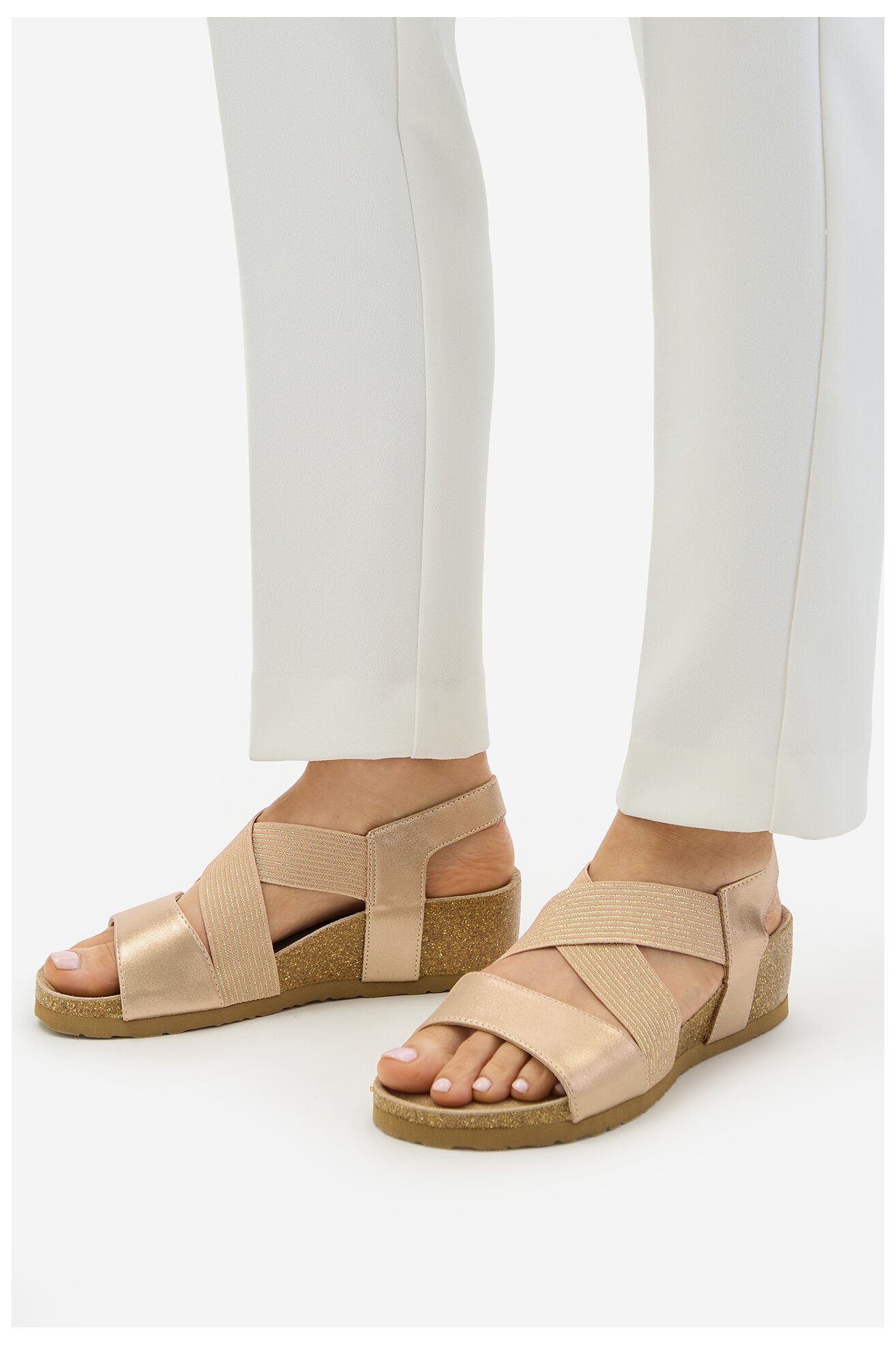 Sandały Go Soft CEO-HSCB15046-52 Złoty