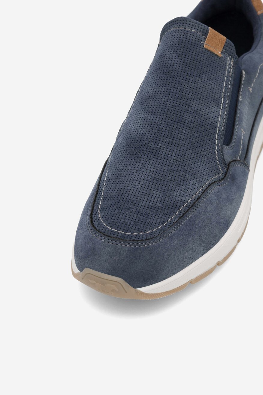 
                Mustang - Półbuty wsuwane - 5905588420323