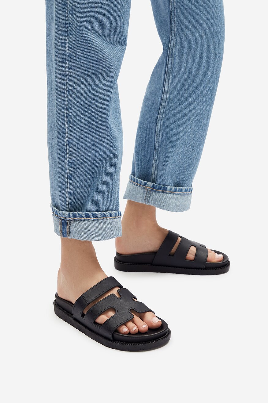 
                Șlapi Jenny NEGRU - 5906751085981