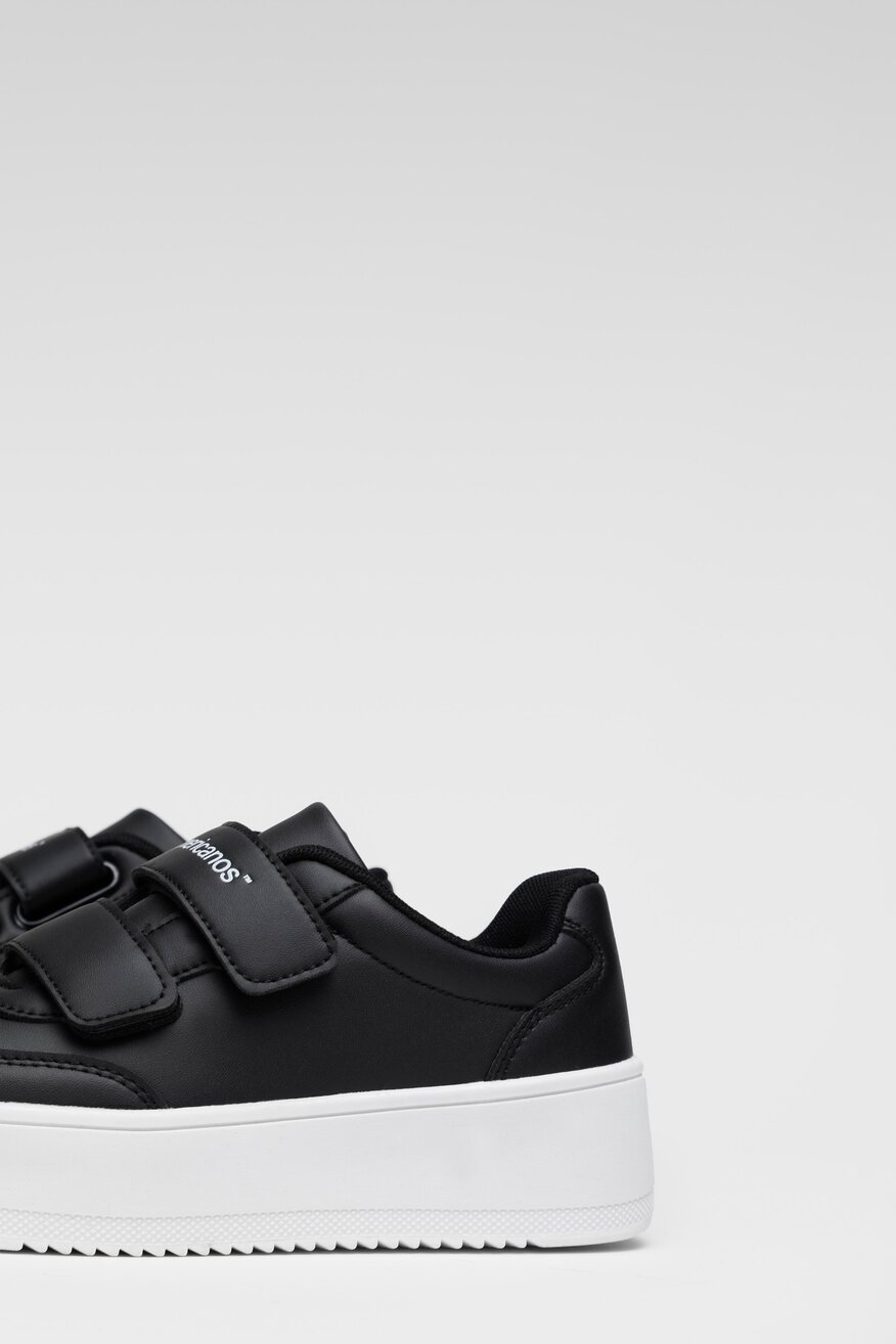 
                Americanos - Sneakersy czarne na rzep - 5904248775872