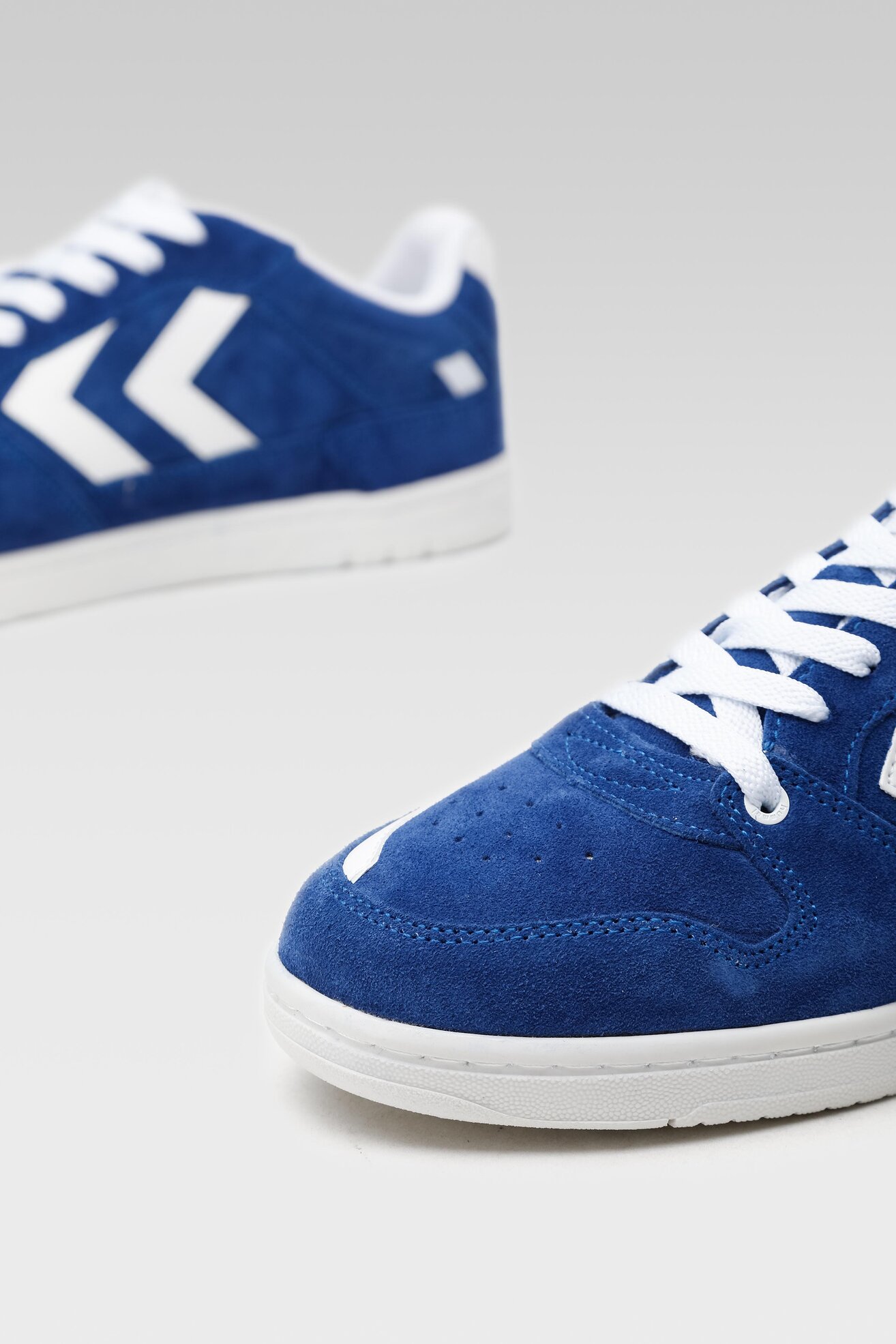 Încălțăminte sport Hummel POWER PLAY SUEDE 208481-7956 W ALBASTRU