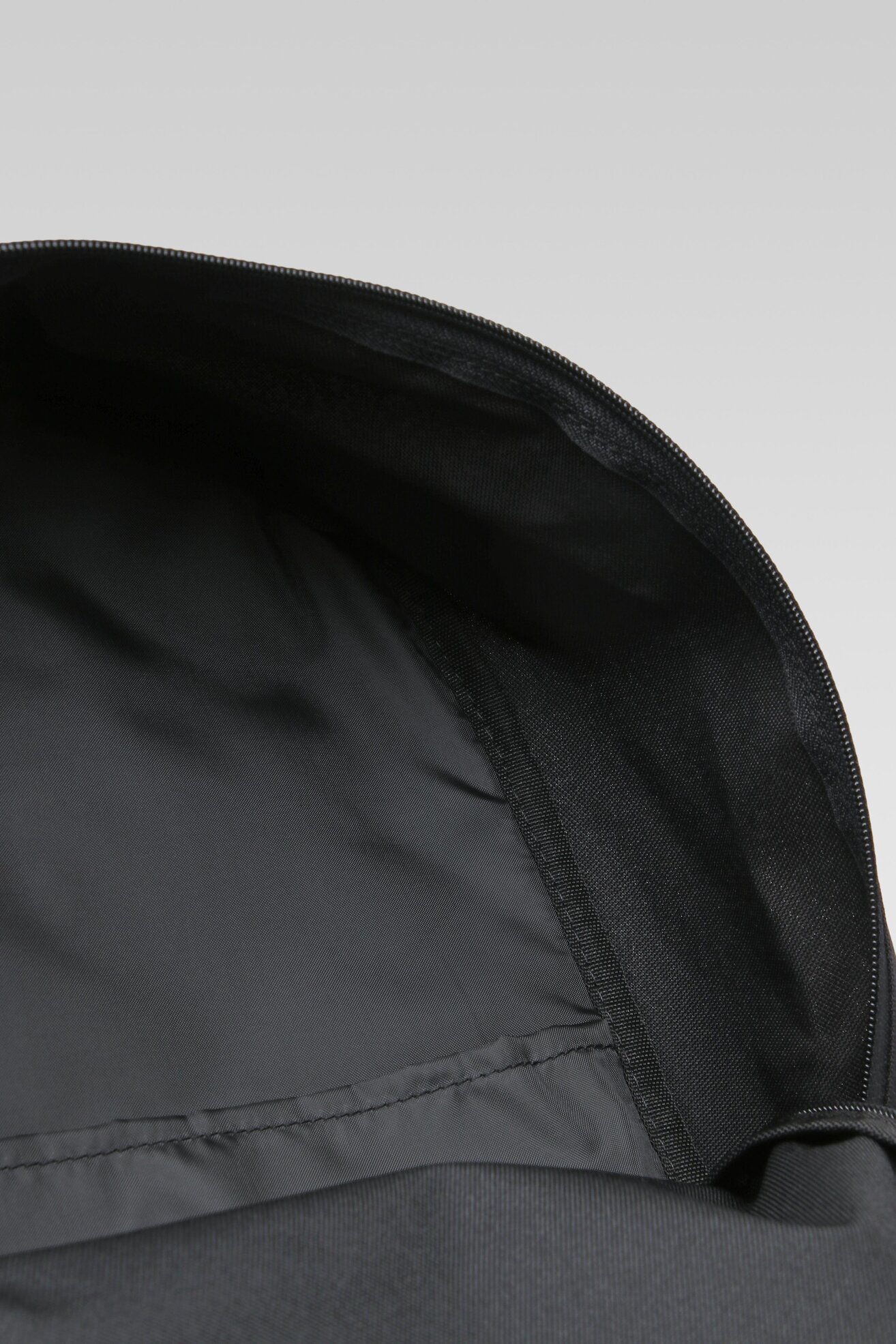 Plecak adidas LIN CLAS BP DAY HT4768 Czarny - CCC.eu