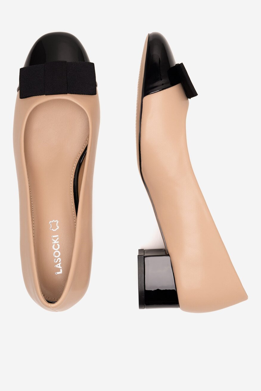 
                Körömcipő Lasocki BÉZS - 5903419928215