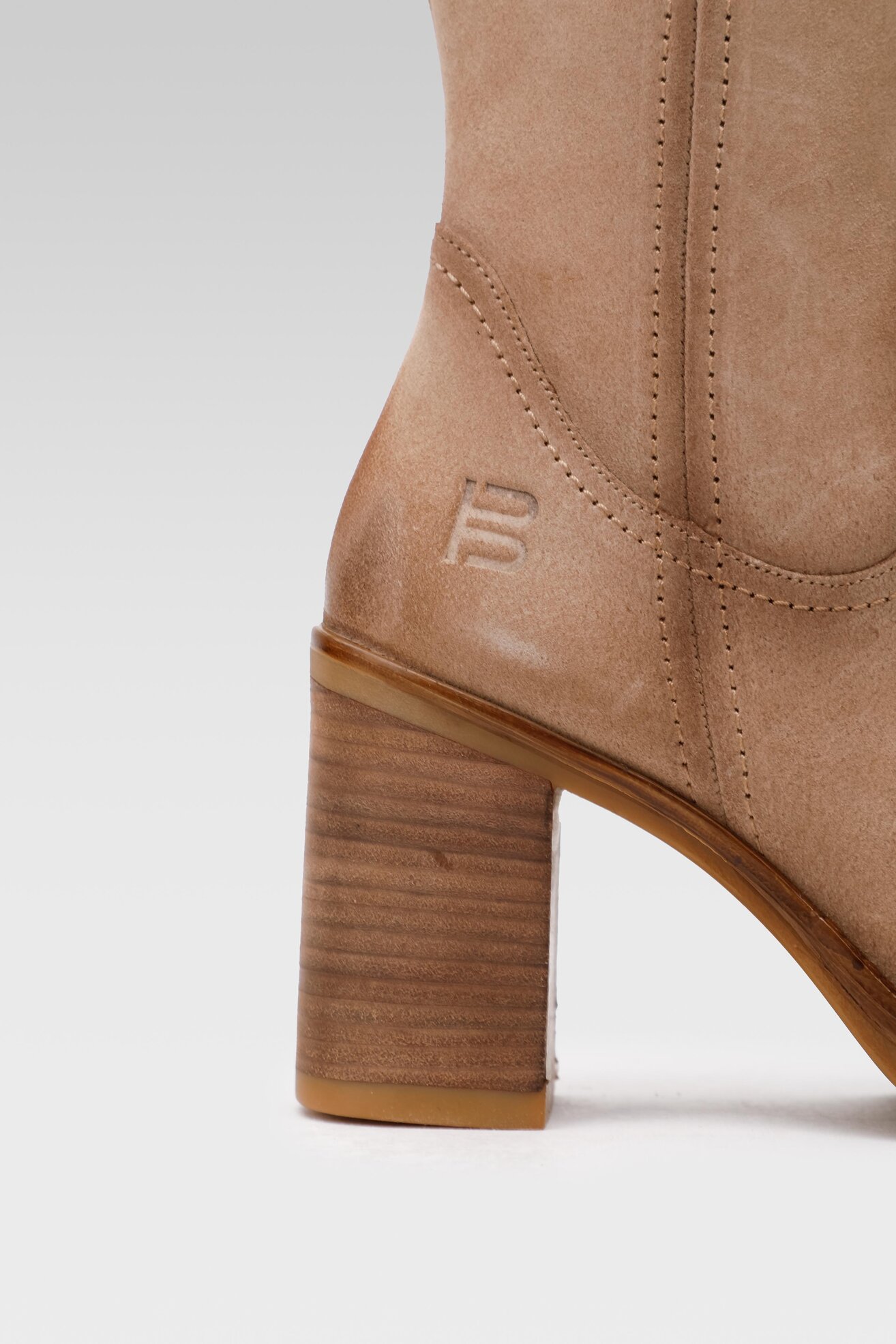 Kozaki BAGATT D11-ABZ33-1400-5300 Beżowy