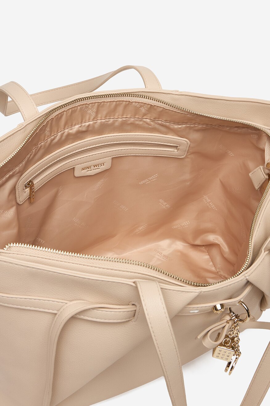 
                Дамска чанта NINE WEST БЕЖОВ - 5906751563601