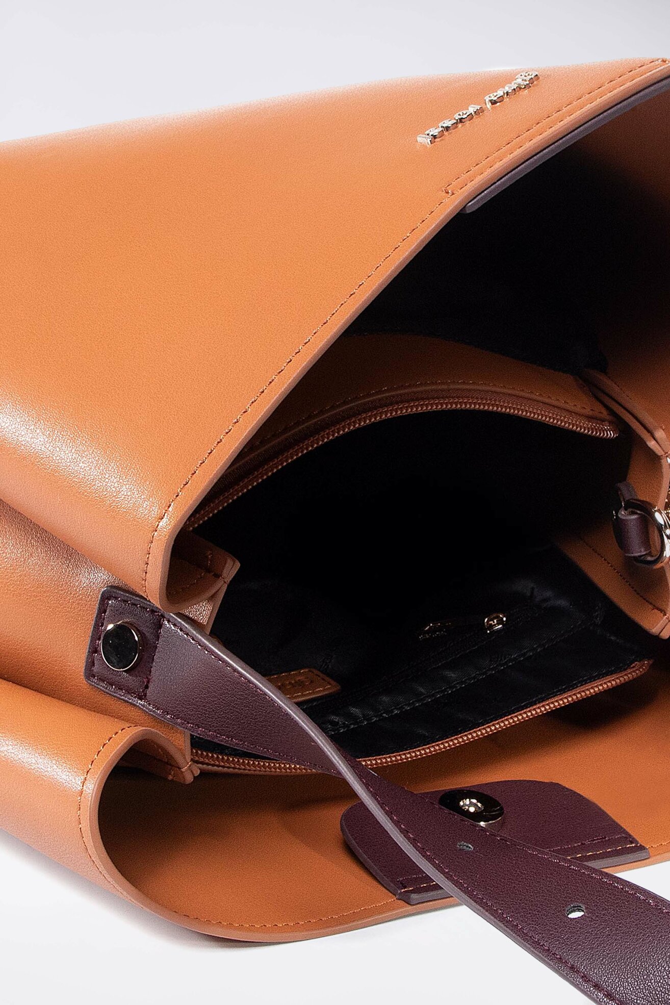 Torebka Gino Rossi RL0523 Camel