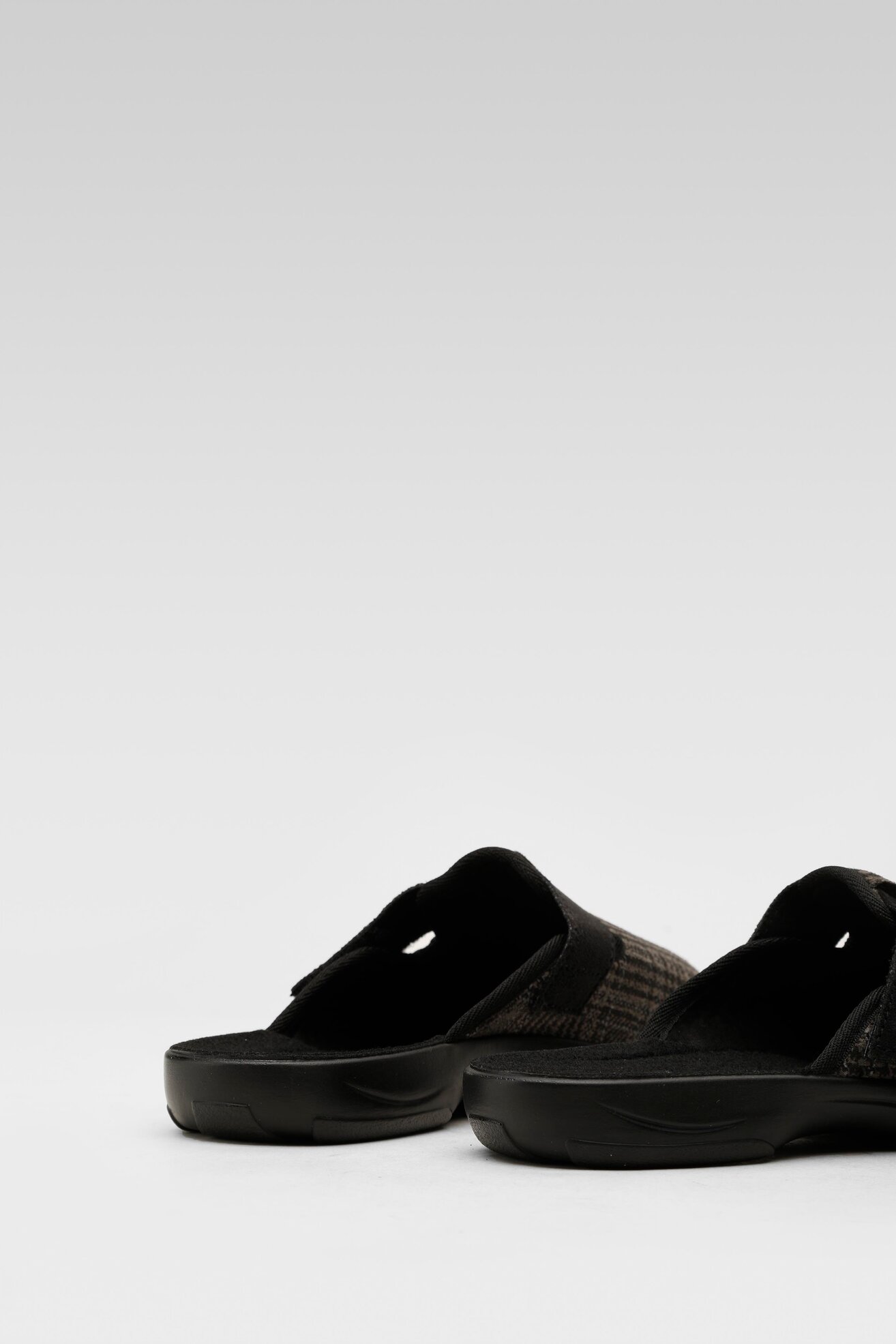 Papuče Home&Relax ART-020-REG CRNA