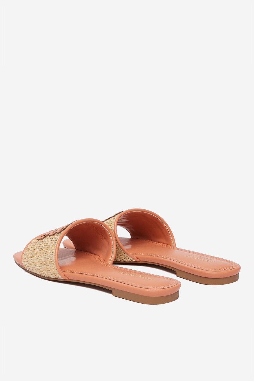 
                NINE WEST - Klapki - 5906751947937