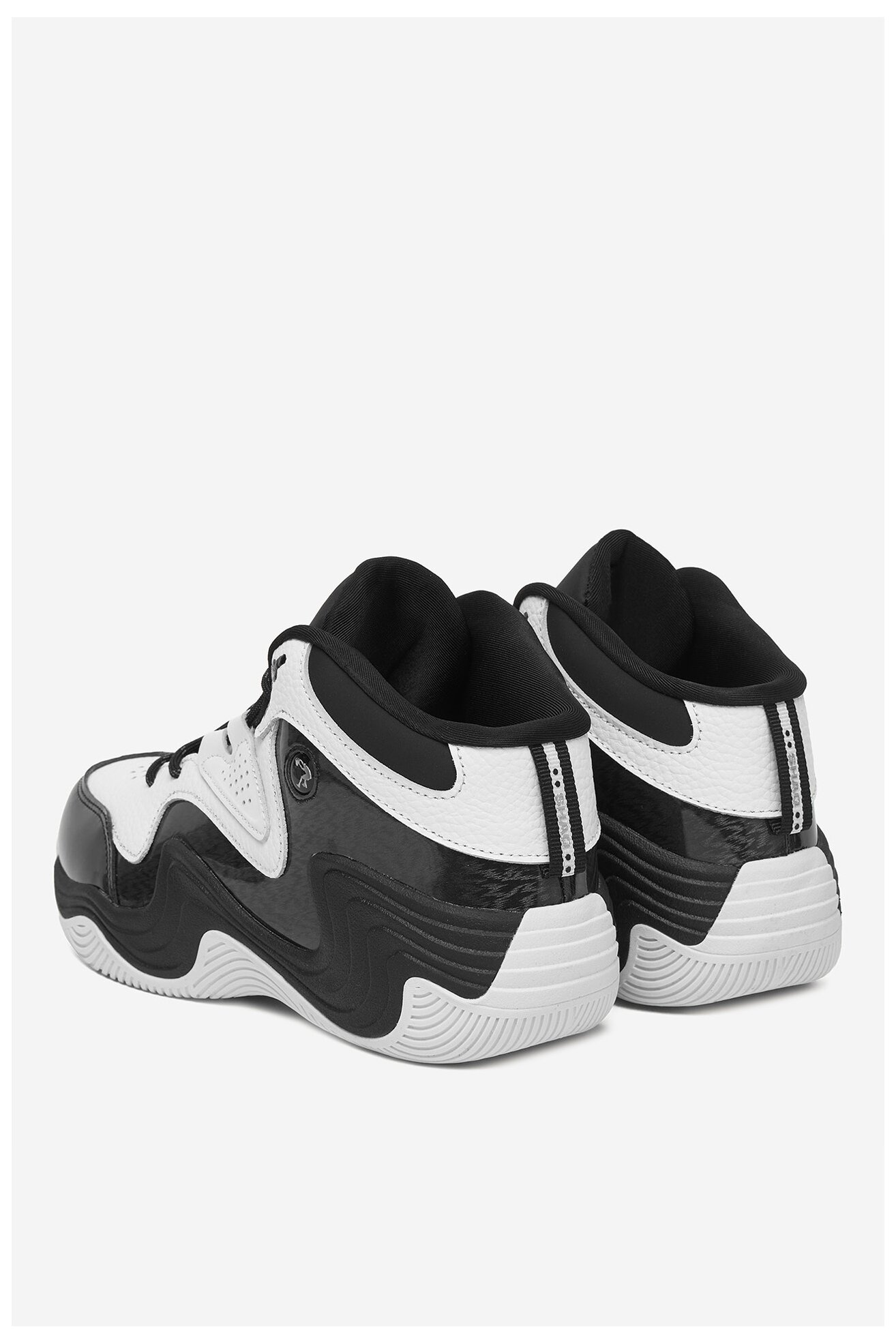 Obuwie sportowe SHAQ EO-JUGERNAUT AQ95041B-BW Czarny