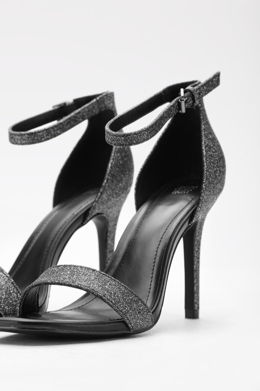 
                Jenny Fairy - Sandały na obcasie z efektem glitter - 5903698197135