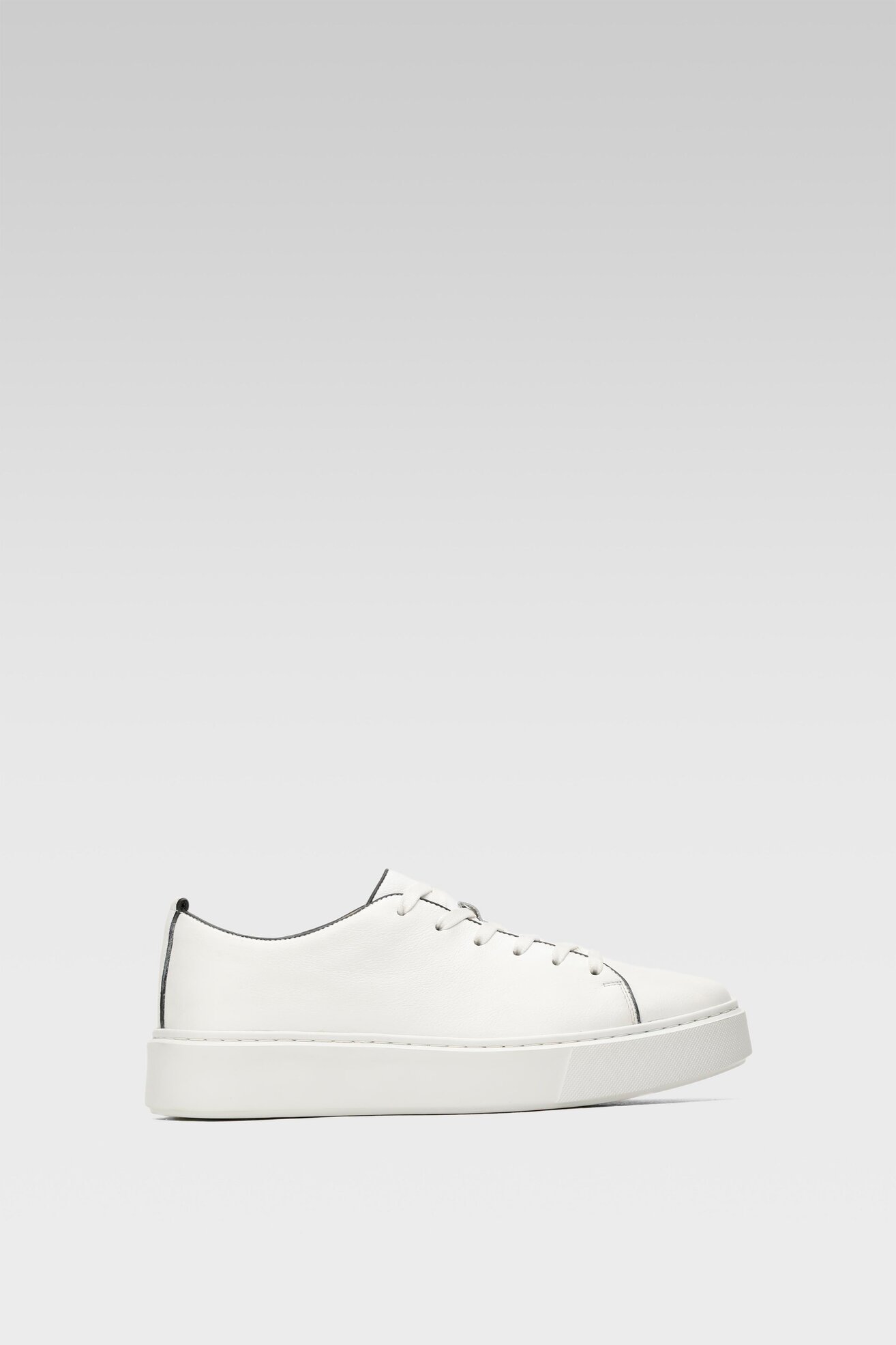 Półbuty Gino Rossi MI08-BOZEMAN-07 Biały