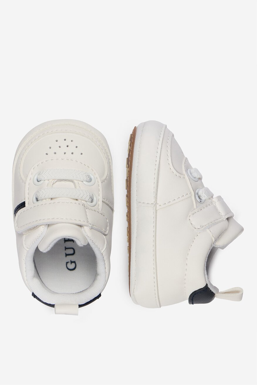 
                        Półbuty GUESS KIDS CEO-CM250815-1 Biały - 5906751742099