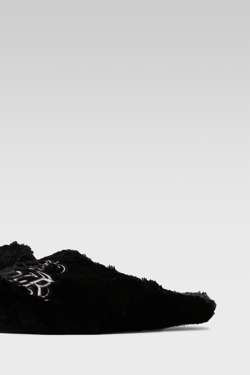 
                Papucs Star Wars FEKETE - 5904248945817