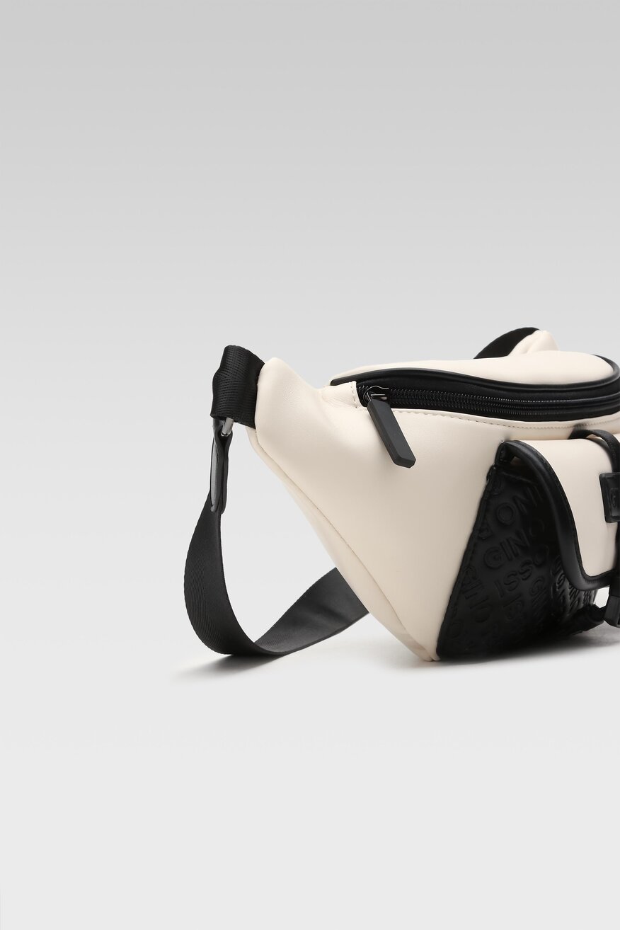 
                Gino Rossi - Saszetka nerka pastelowa beżowa - 5904862624983