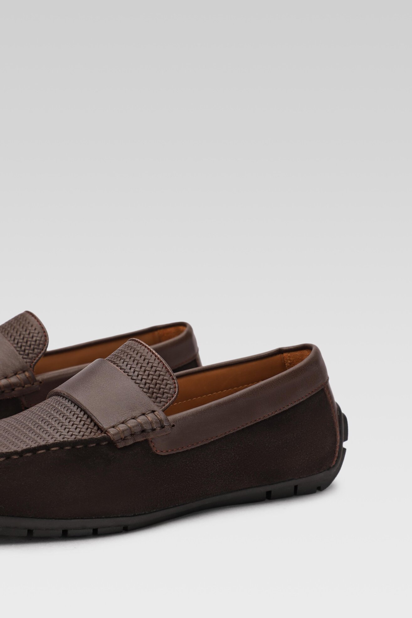 Półbuty Gino Rossi 120AM0691 Brązowy