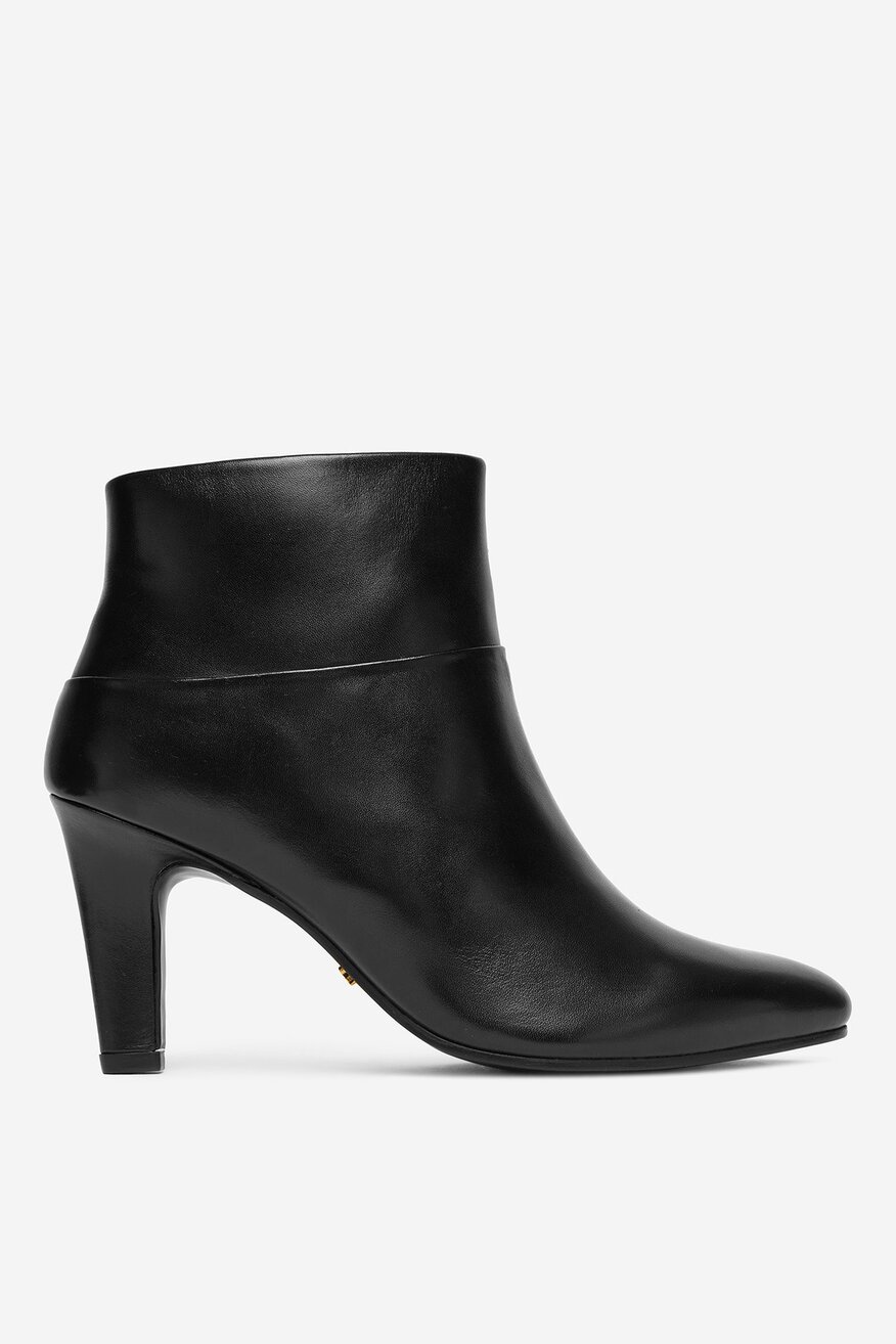 
                        Bokacsizma Gino Rossi EO-SARA-121926 FEKETE - 5906751299838