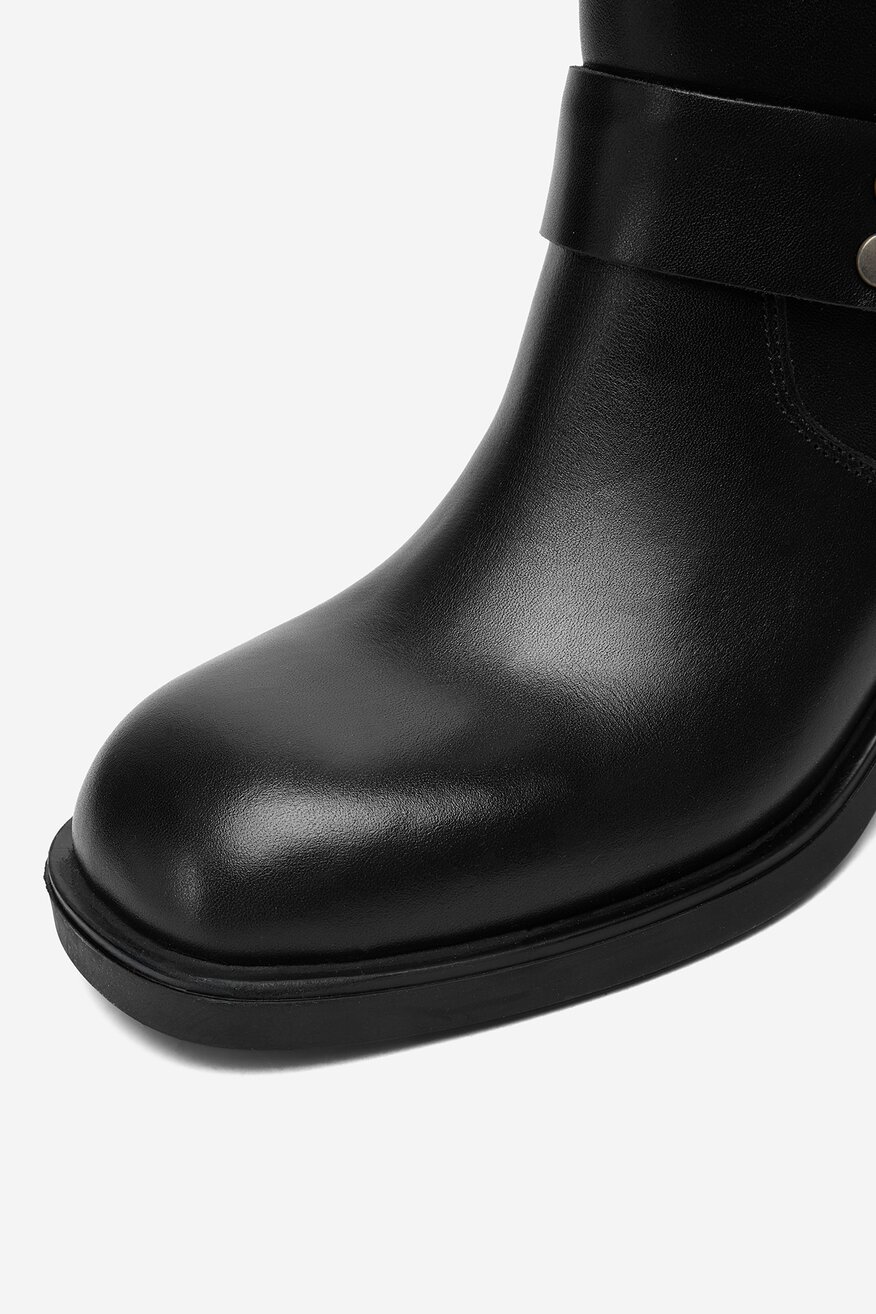 
                Боти G-STAR RAW ЧЕРЕН - 5906751462331